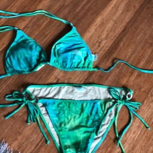 Bought in Kauai gorgeous Bikinis 👙